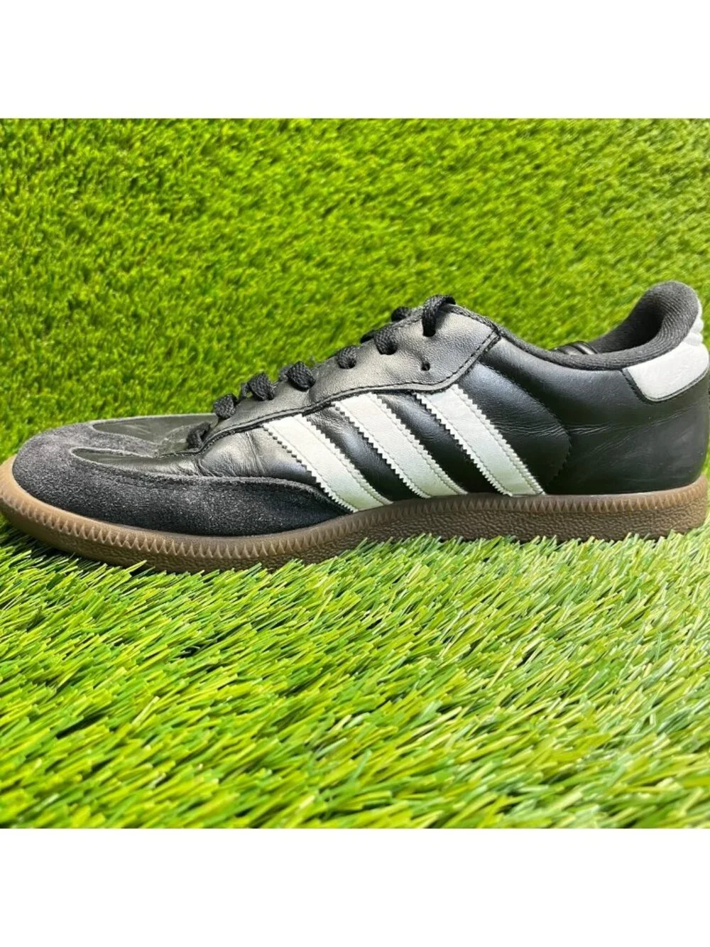 Adidas Samba Classic Mens Size 9.5 Black White Athletic Lifestyle Shoes Sneakers